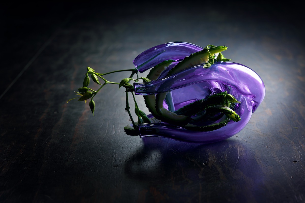 Kosen Ohtsubo“Untitled (Glass sculpture by Tuomas A. Laitinen)”